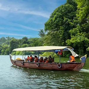 Munkudil Ayurveda & Yoga Retreat Kuttampuzha